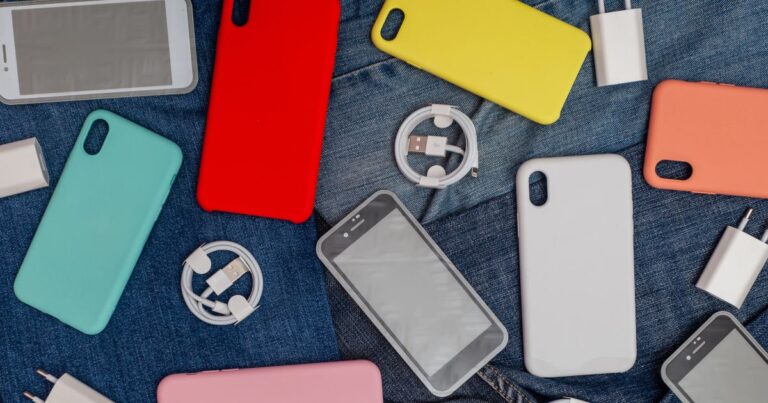 Patarimai, kaip įsigyti kokybiškus telefono priedus