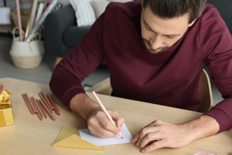 5 klaidos gimtadienio sveikinimuose, kurios gadina įspūdį